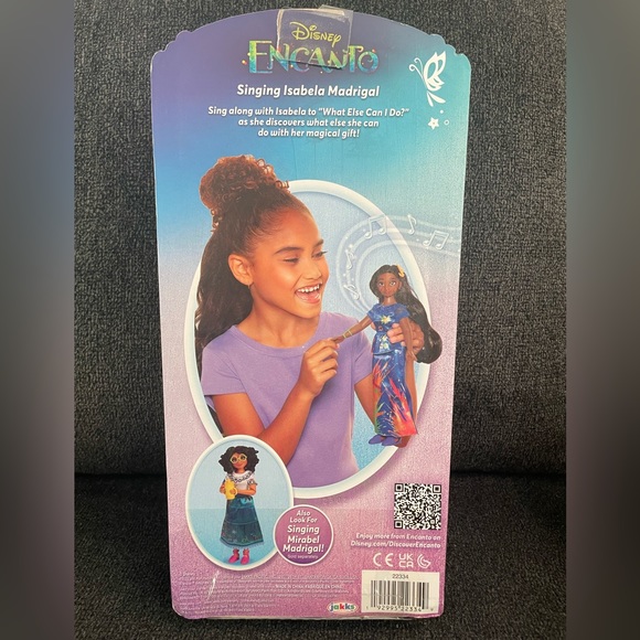 NWT Singing Isabela Madrigal - Picture 3 of 4